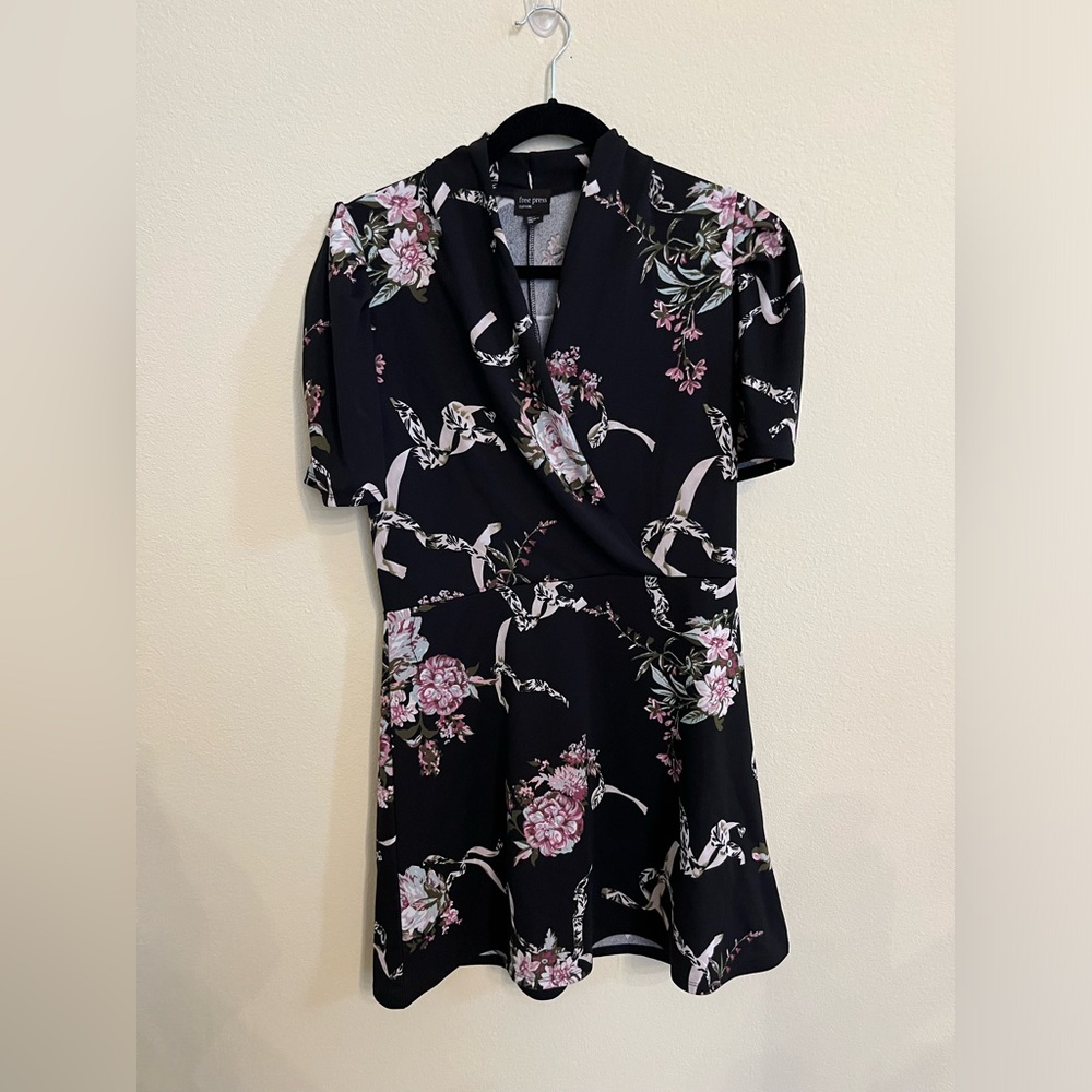 Free Press Black Floral Surplice Neck 90s Style Flared Mini Dress Size M